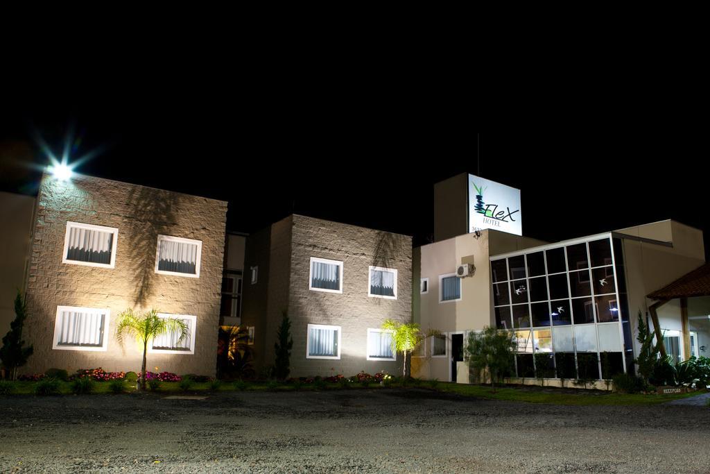 Flex Hotel Canoinhas Bagian luar foto